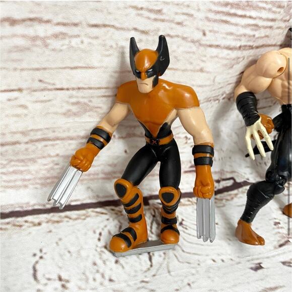 MARVEL Vintage X-Men Wolverine Figures - Picture 2 of 7